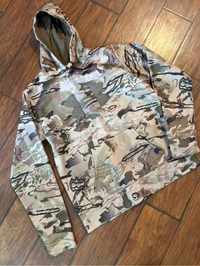 Under Armour Men's Camo Hooded Pullover in Green, Tan, Brown